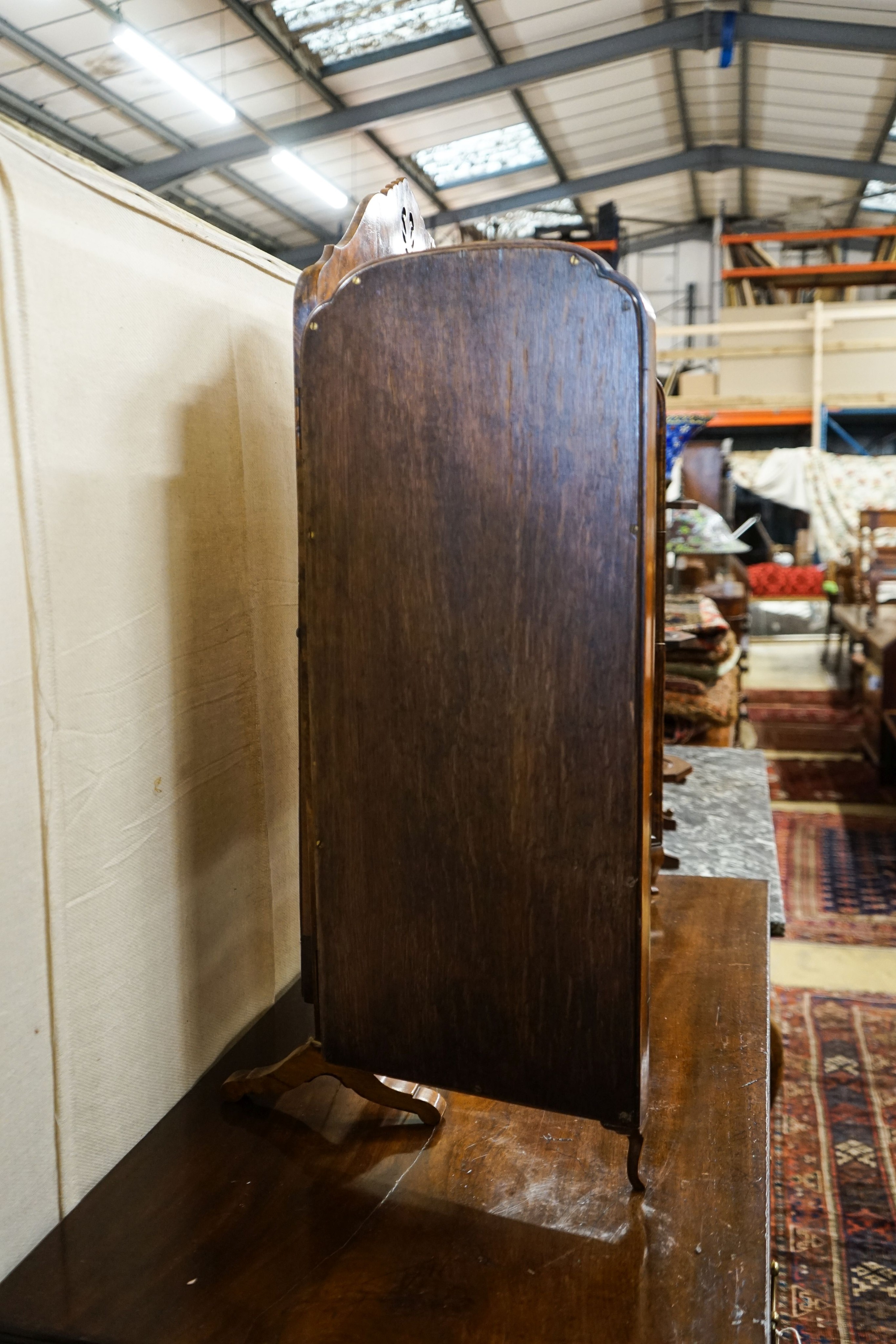 A Queen Anne revival walnut triple dressing table mirror, maximum width 112cm, height 89cm
